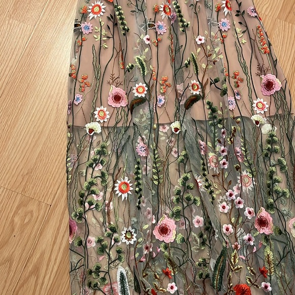 Hand made lace dress - Picture 6 of 6